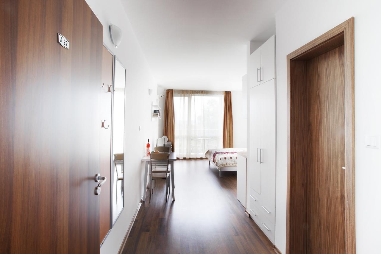 Vilmar Aparthotel Pomorie Exterior photo